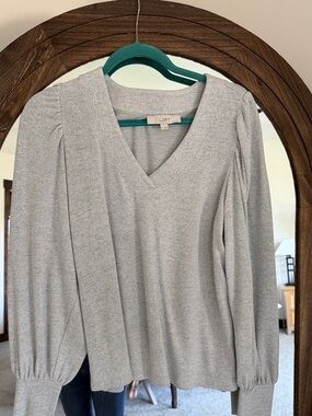 LOFT Light Gray V-Neck Puff Sleeve Sweater